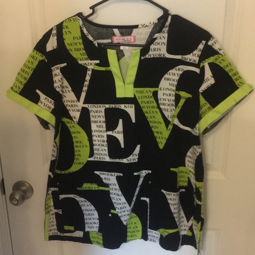 Koi scrub top